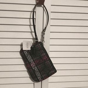❤️NWT Coach Wristlet